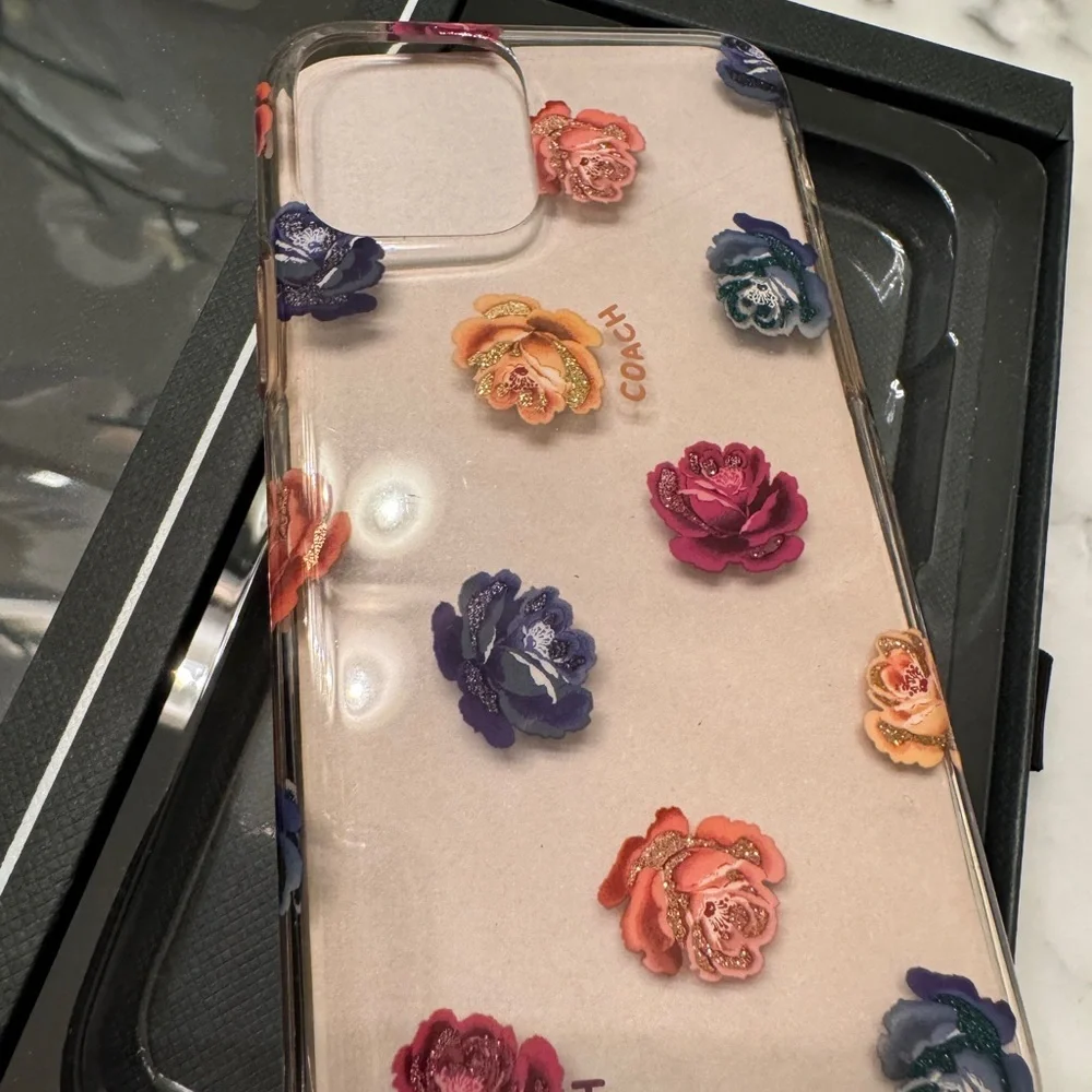 Coach - Dreamy Peony Protective Case Apple iPhone 11 Pro Max
